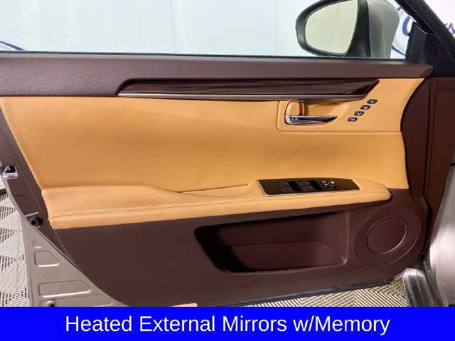 Used 2017 Lexus ES 350 w/ Navigation System Package FWD image 12