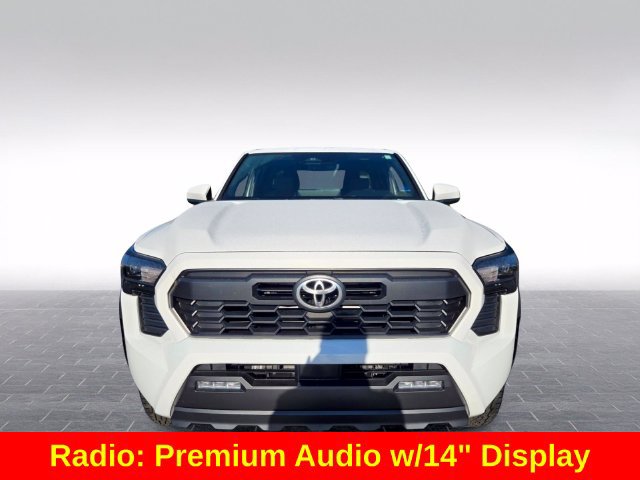 Used 2025 Toyota Tacoma TRD Off-Road AWD/4WD image 2