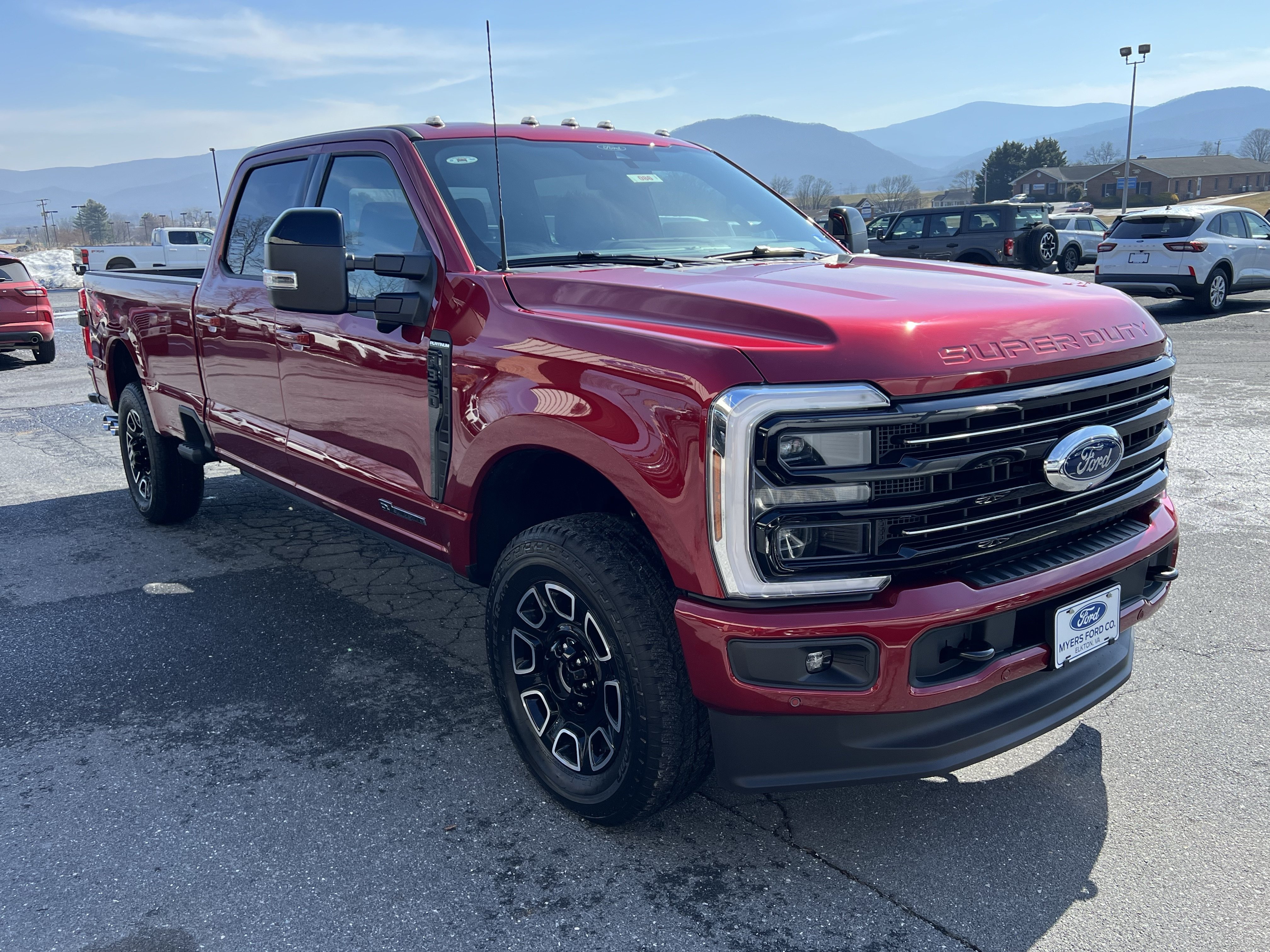 New 2026 Ford F350 Platinum w/ FX4 Off-Road Package AWD/4WD image 4