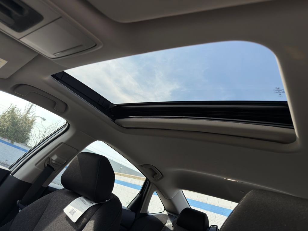 Used 2026 Honda Accord SE image 11