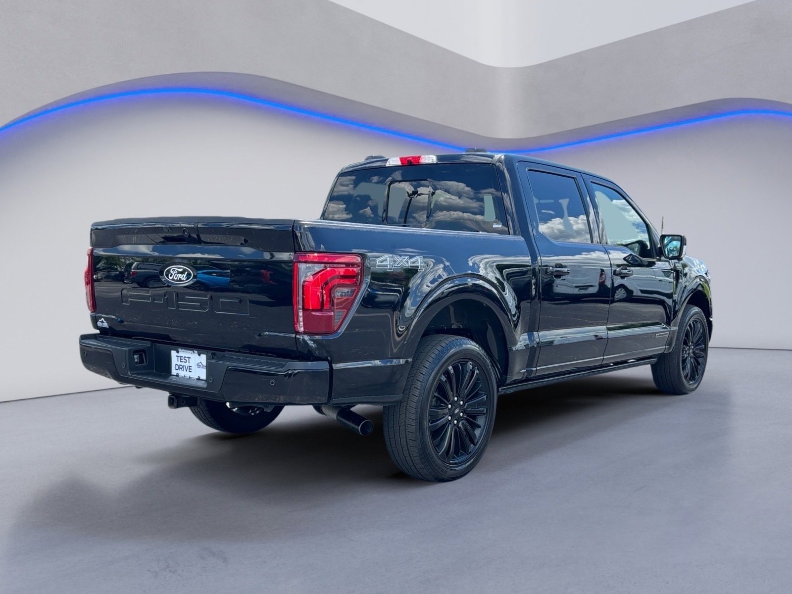 Used 2024 Ford F150 Platinum w/ Equipment Group 702A High image 4