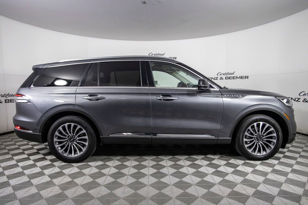 Used 2024 Lincoln Aviator Reserve w/ Elements Package Plus RWD image 13