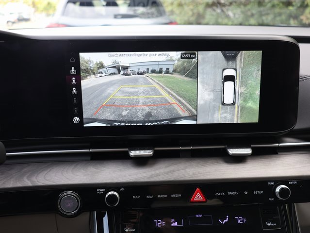 Used 2024 Kia Carnival SX image 31