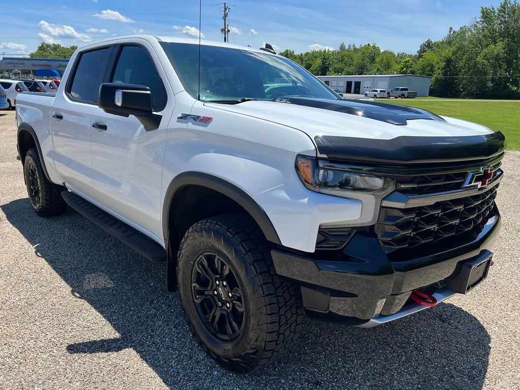 Used 2023 Chevrolet Silverado 1500 ZR2 w/ Technology Package AWD/4WD image 5