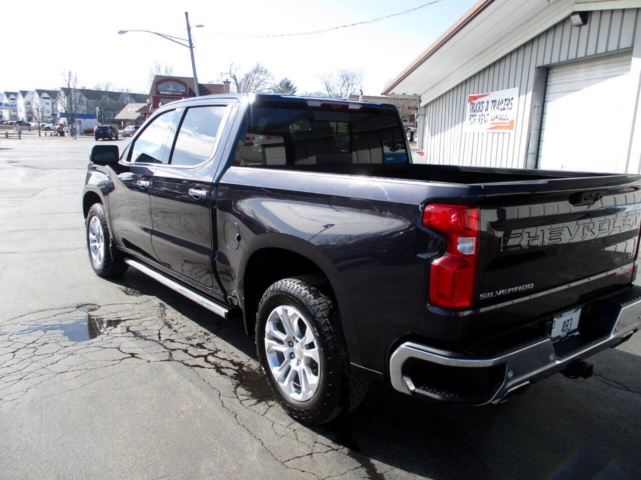 Used 2023 Chevrolet Silverado 1500 LTZ w/ LTZ Premium Package AWD/4WD image 24