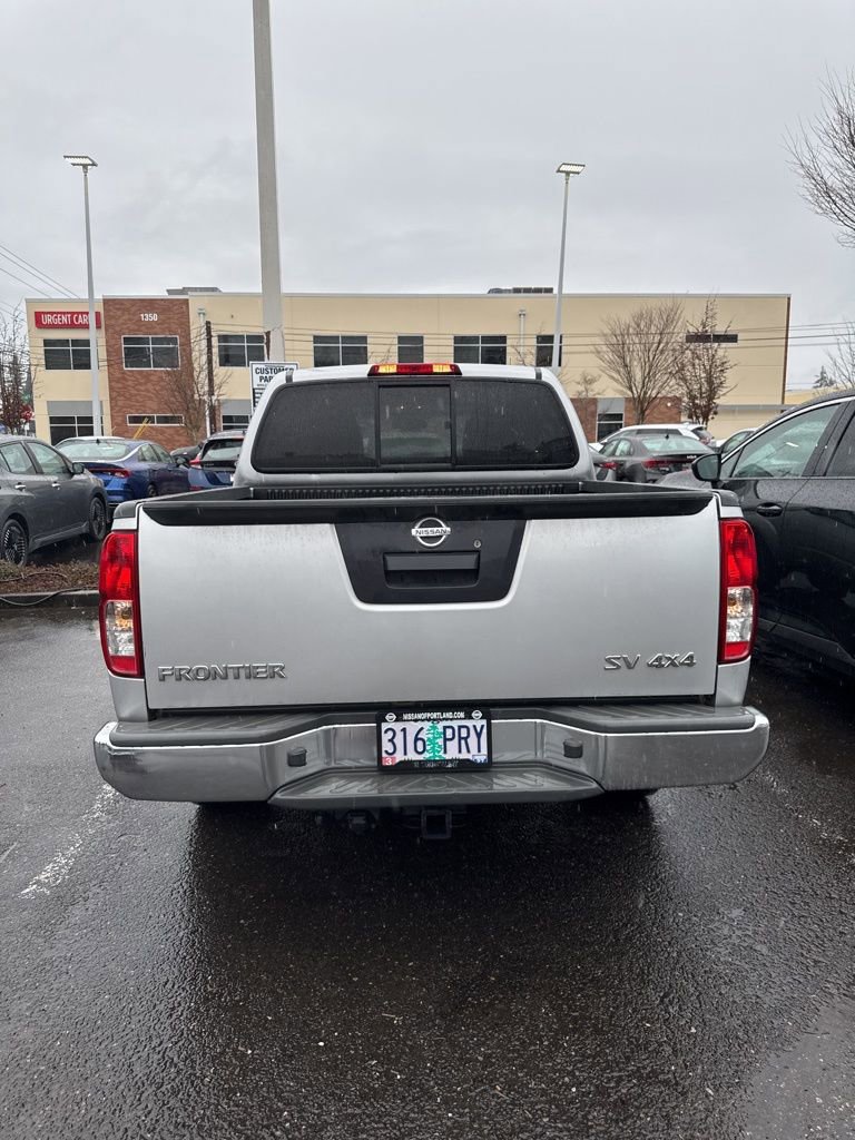 Used 2016 Nissan Frontier SV image 4