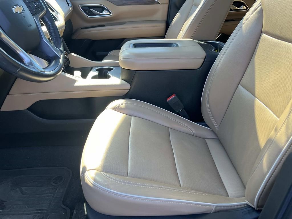 Used 2021 Chevrolet Tahoe Premier w/ Premium Package image 22