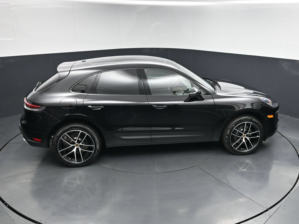 New 2026 Porsche Macan AWD/4WD image 19