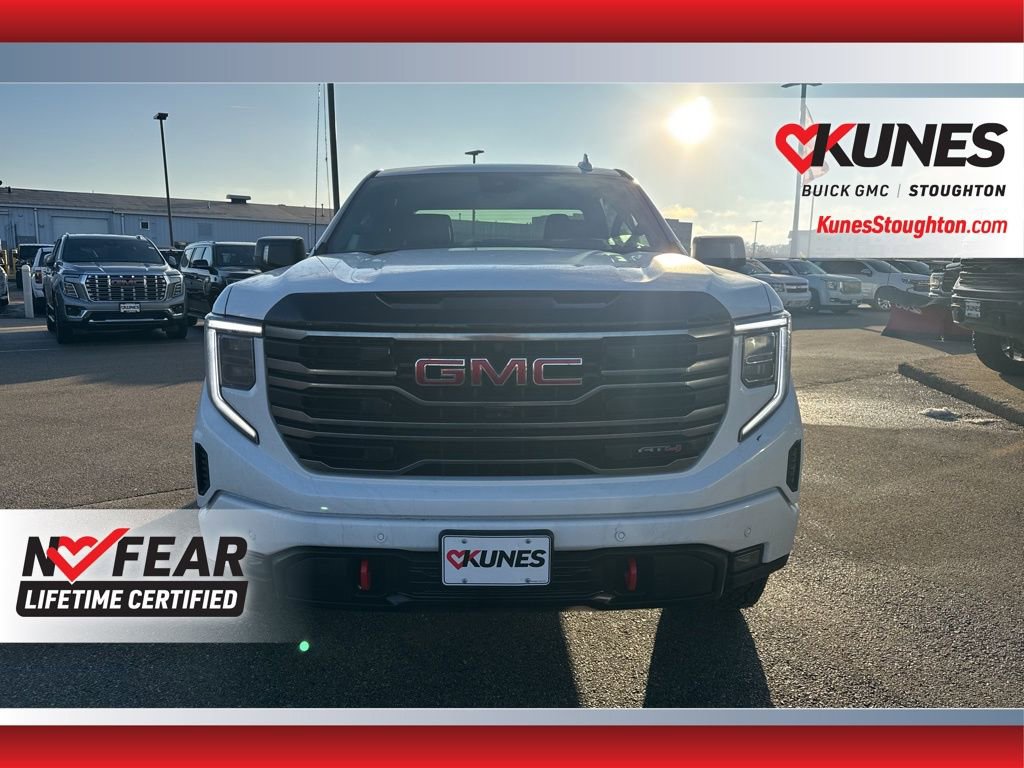 Used 2025 GMC Sierra 1500 AT4 image 5
