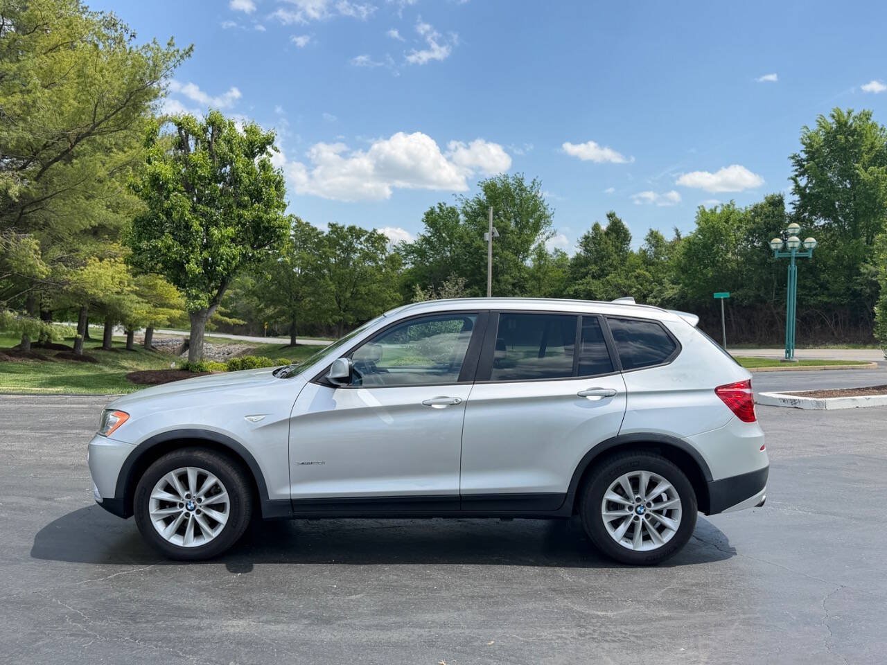 Used 2013 BMW X3 xDrive28i AWD/4WD image 3