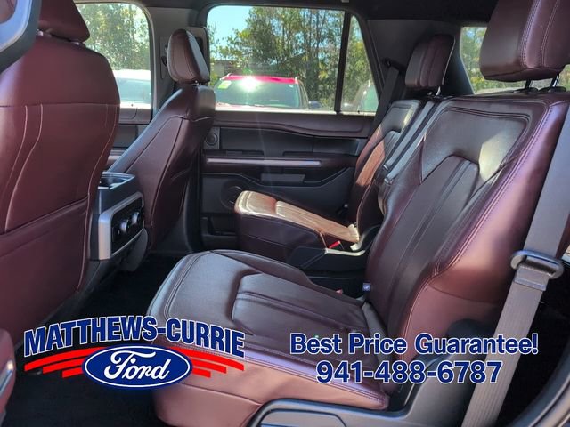 Used 2023 Ford Expedition Limited AWD/4WD image 12