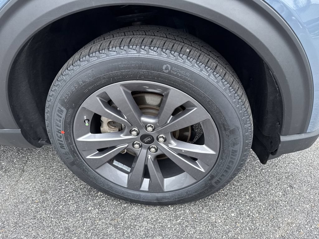 Used 2025 Ford Explorer Active w/ Active Comfort Package AWD/4WD image 12