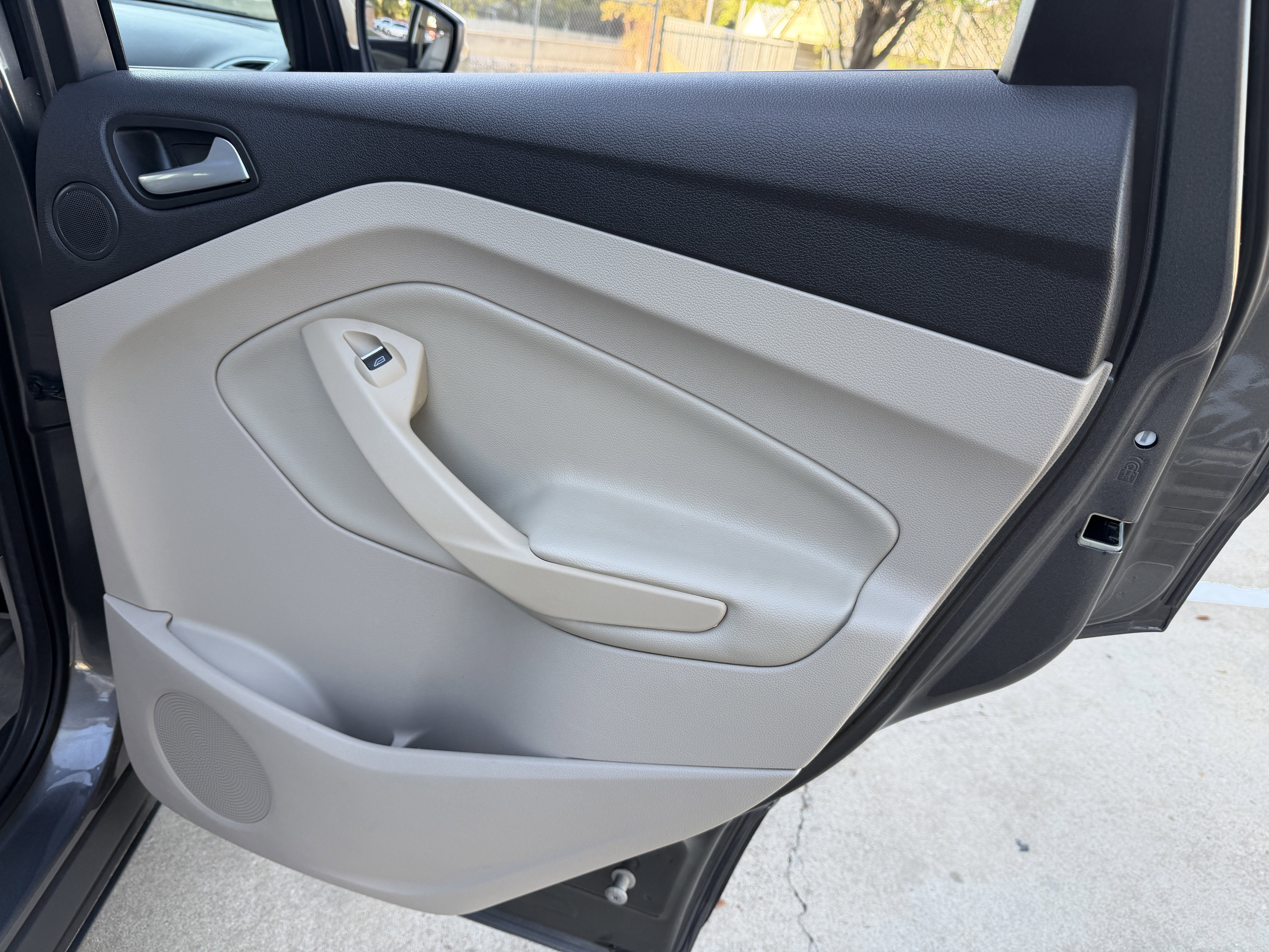 Used 2013 Ford Escape SEL image 12