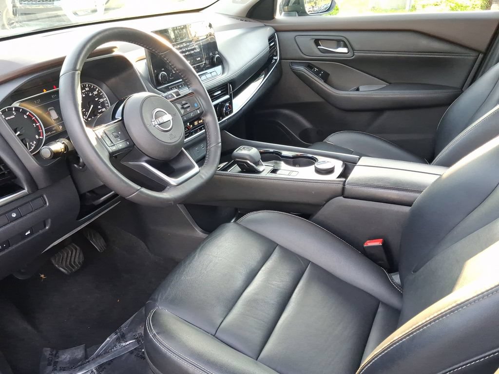 Certified 2022 Nissan Rogue SL w/ SL Premium Package AWD/4WD image 13