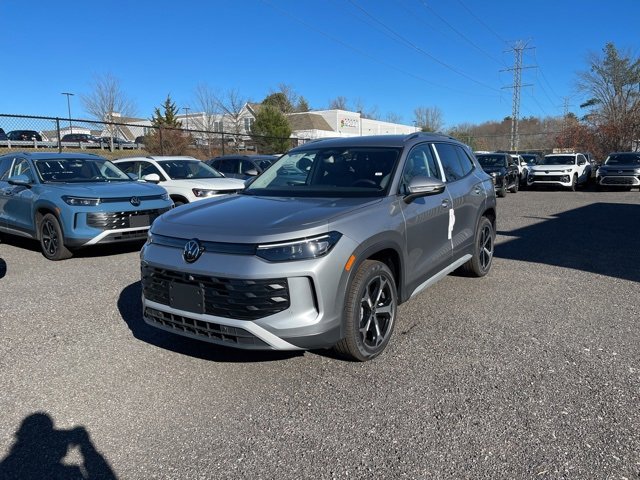 New 2026 Volkswagen Tiguan SE image 1