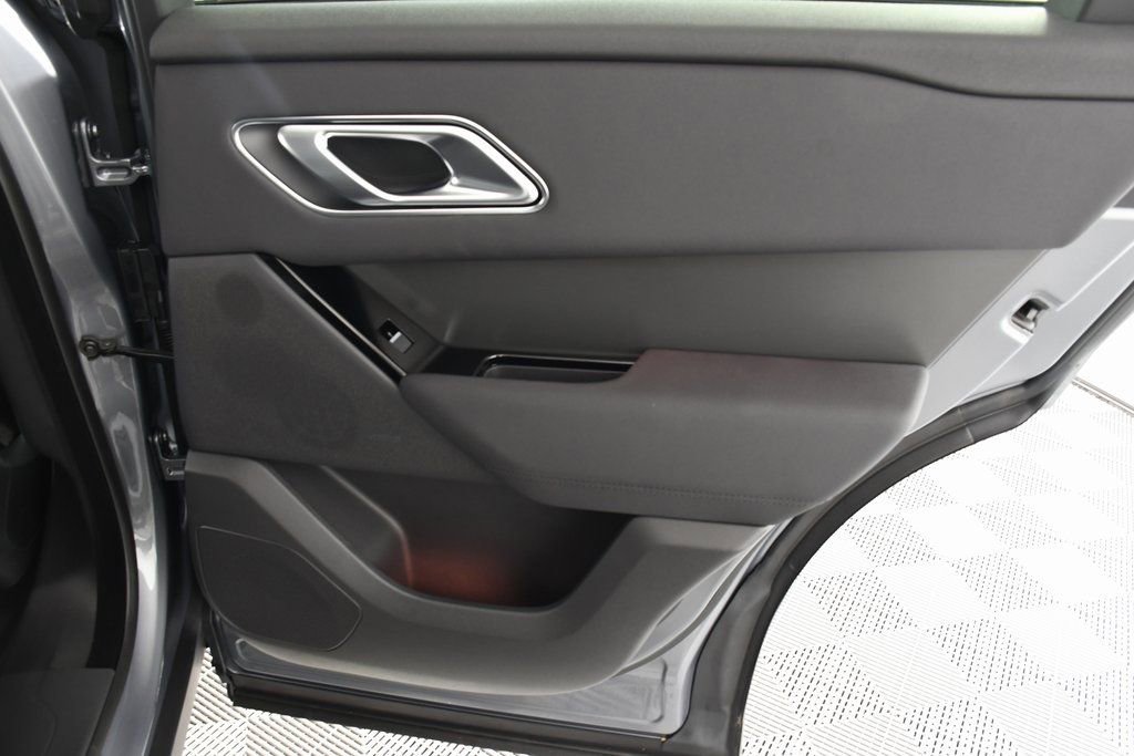 Certified 2025 Land Rover Range Rover Velar Dynamic SE image 21