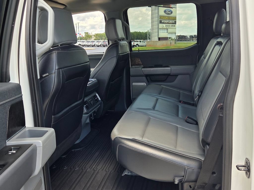 Used 2021 Ford F150 Lariat w/ Equipment Group 502A High AWD/4WD image 4