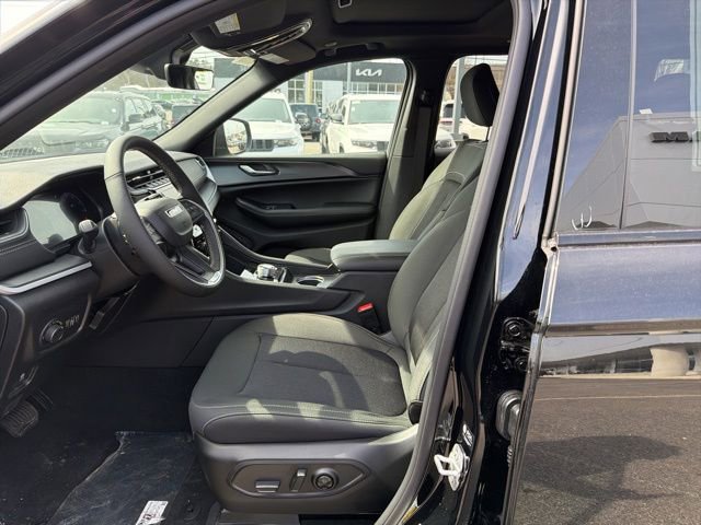 New 2026 Jeep Grand Cherokee Laredo X image 13