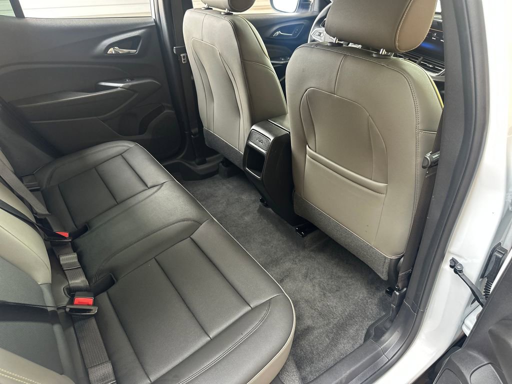 Used 2025 Chevrolet Trax ACTIV image 35