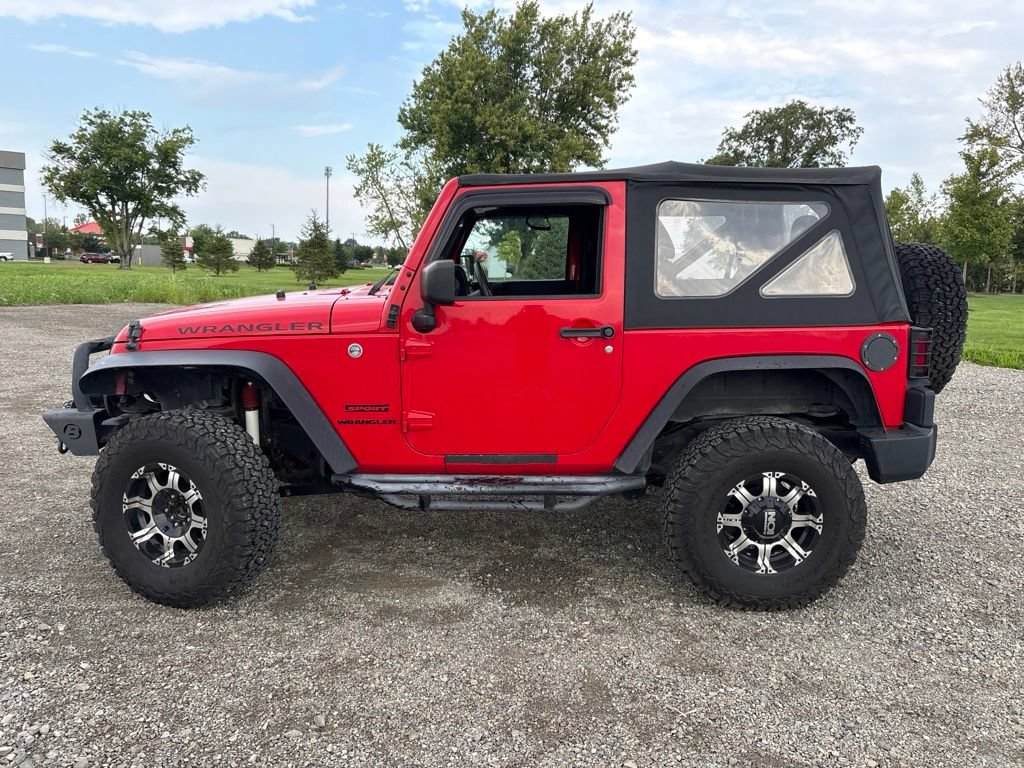 Used 2016 Jeep Wrangler Sport AWD/4WD image 7