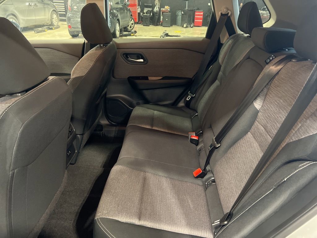 Certified 2023 Nissan Rogue SV image 8