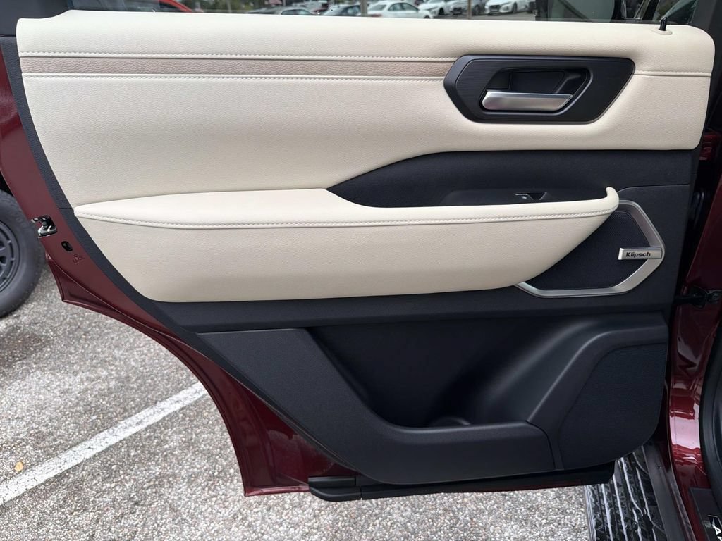 New 2026 Nissan Armada Platinum RWD image 11