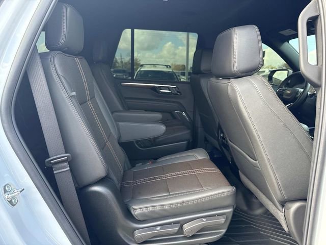 Used 2026 Chevrolet Tahoe High Country AWD/4WD image 32