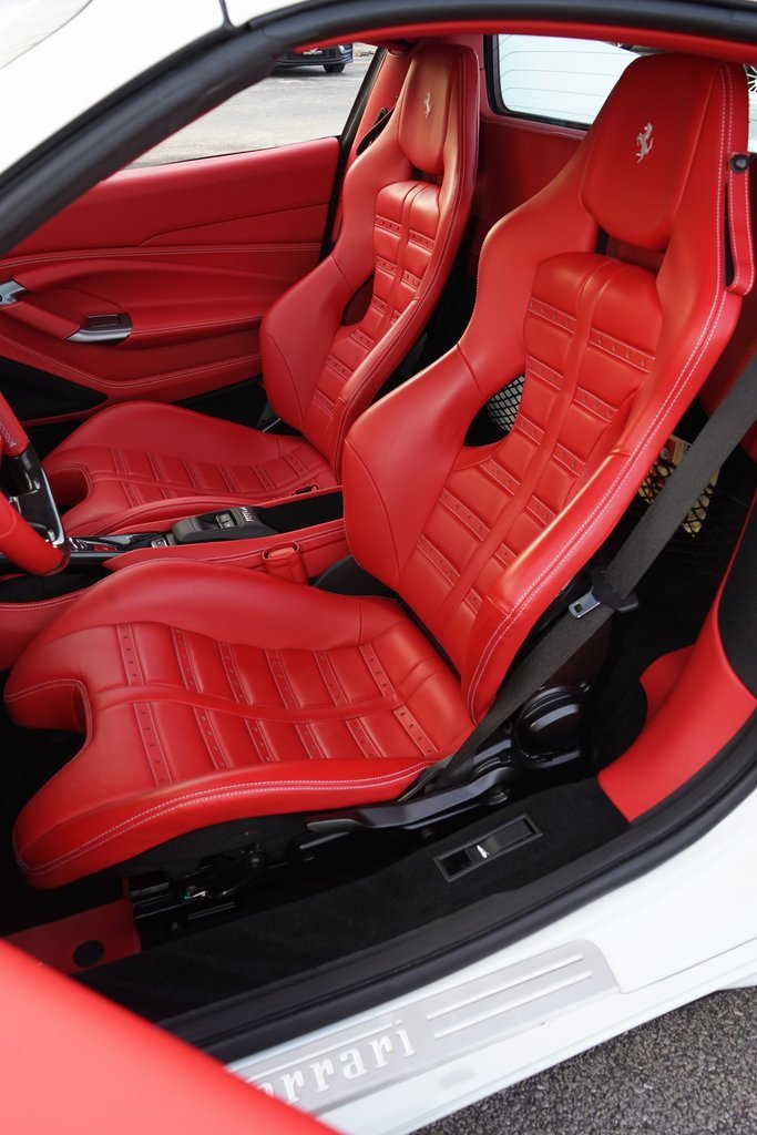 Used 2023 Ferrari F8 Tributo image 10