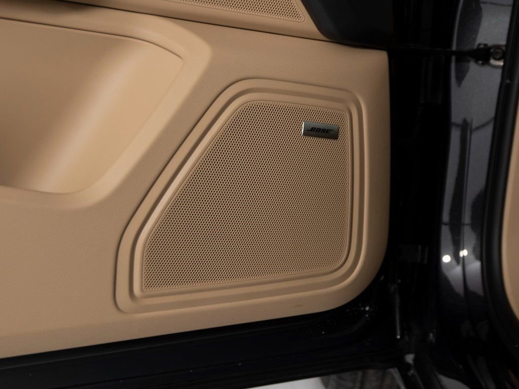 New 2026 Porsche Macan image 20