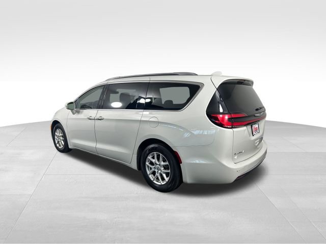 Used 2021 Chrysler Pacifica Touring-L image 4