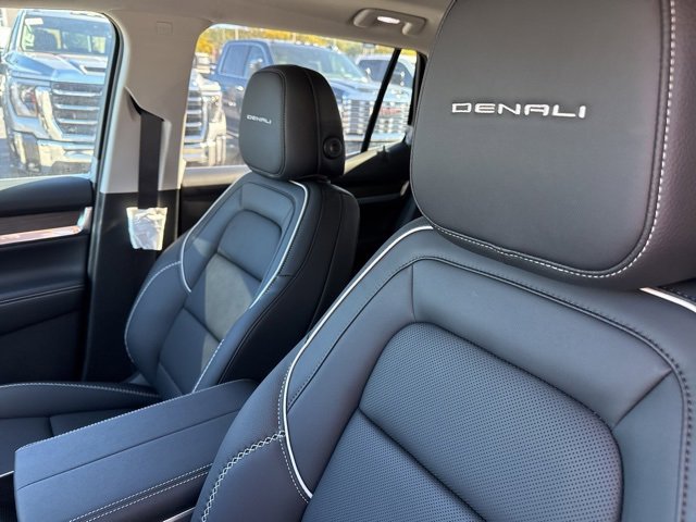New 2026 GMC Terrain Denali w/ LPO, Floor Liner Package image 13