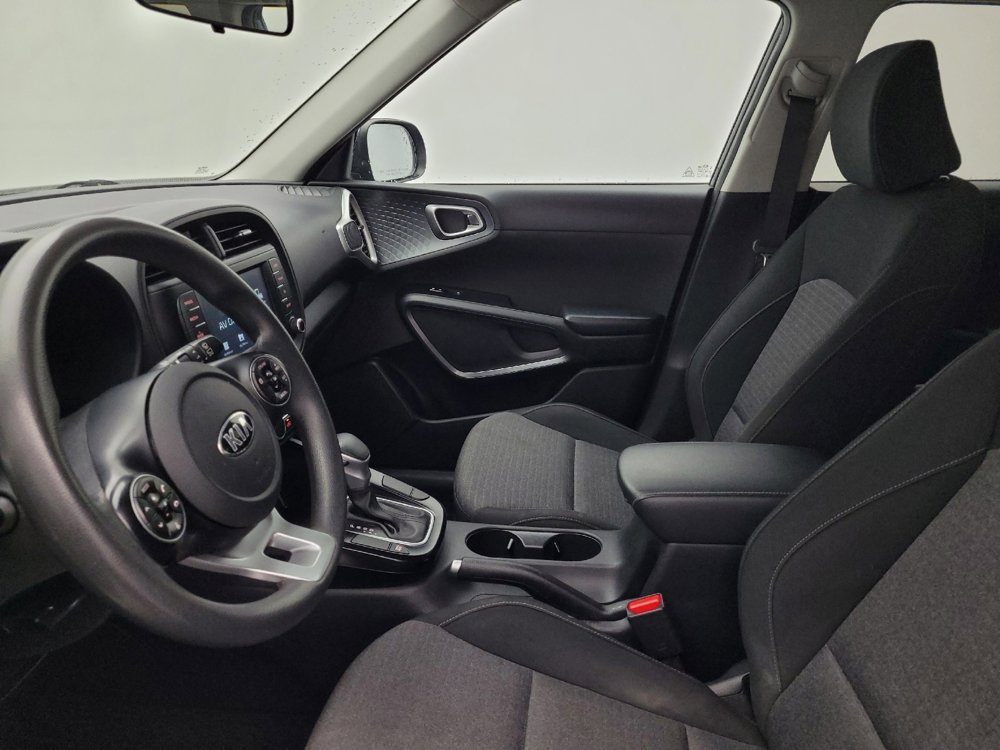 Used 2020 Kia Soul S image 17