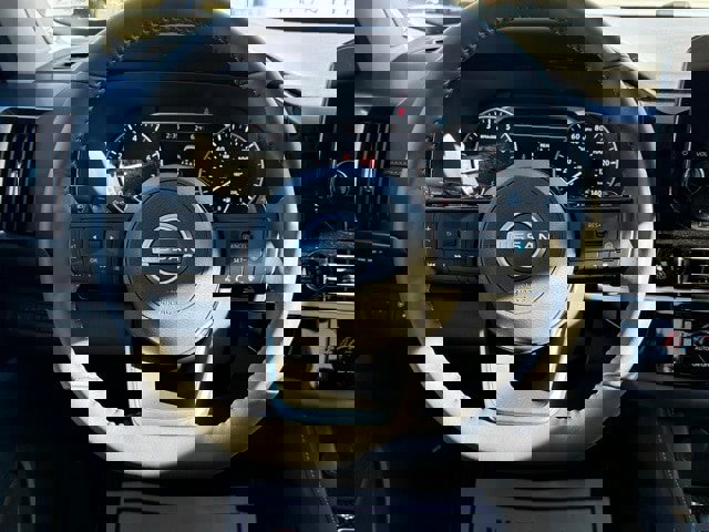 New 2025 Nissan Pathfinder SL w/ SL Premium Package image 24