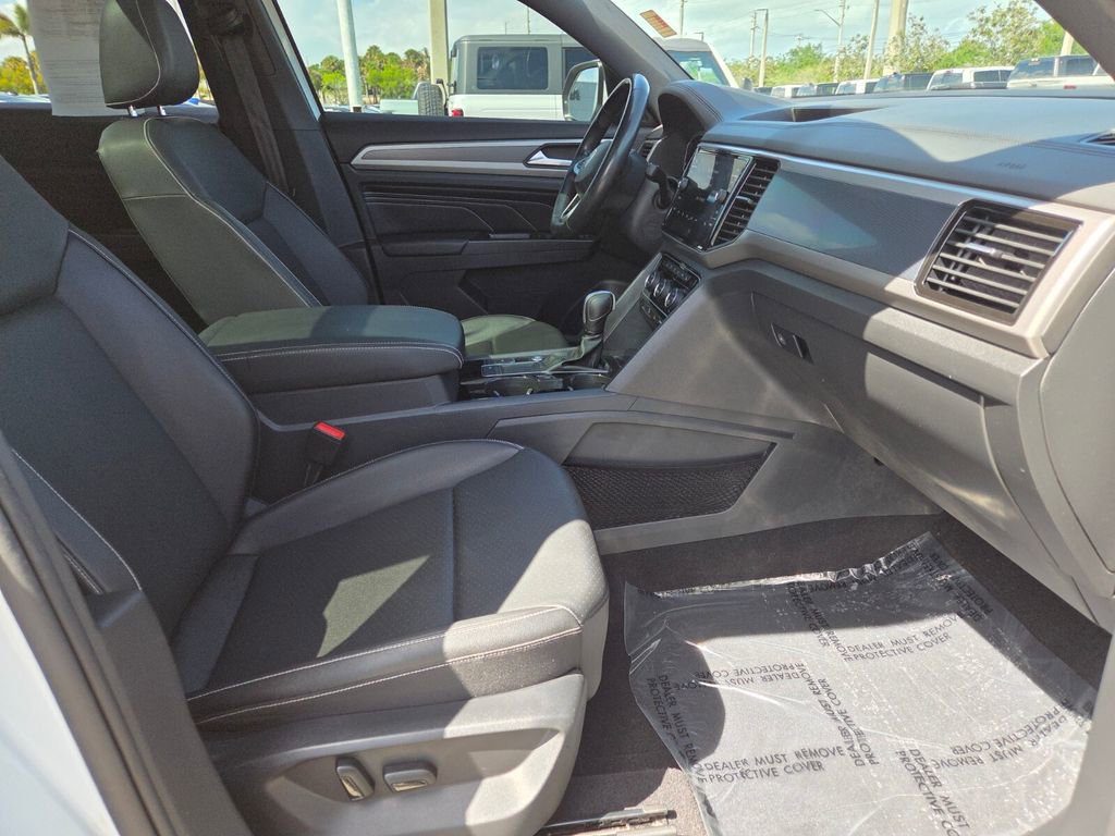 Used 2020 Volkswagen Atlas Cross Sport SEL FWD image 10