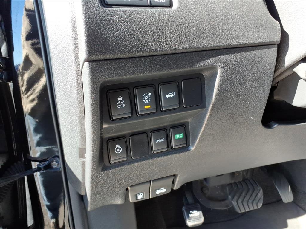 Used 2017 Nissan Rogue SL w/ SL Premium Package image 21