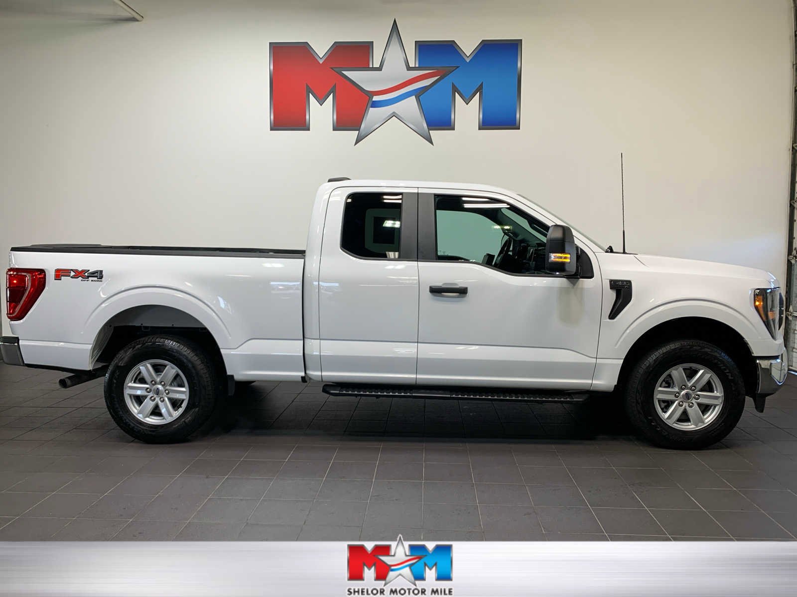 Used 2023 Ford F150 XL w/ Trailer Tow Package image 1