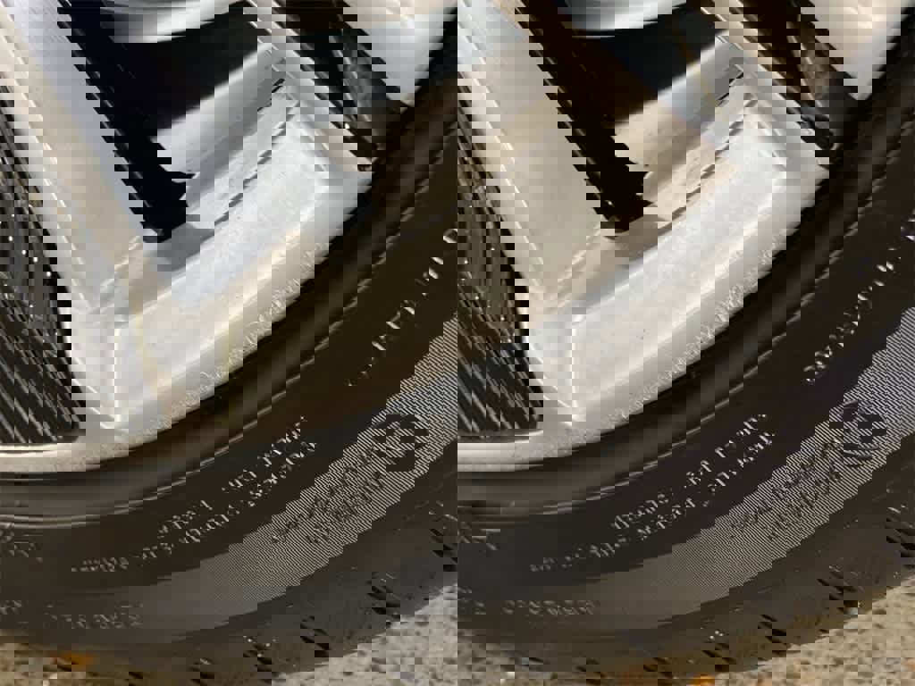 Certified 2024 Cadillac Lyriq Luxury w/ LPO, Floor Liner Package image 31