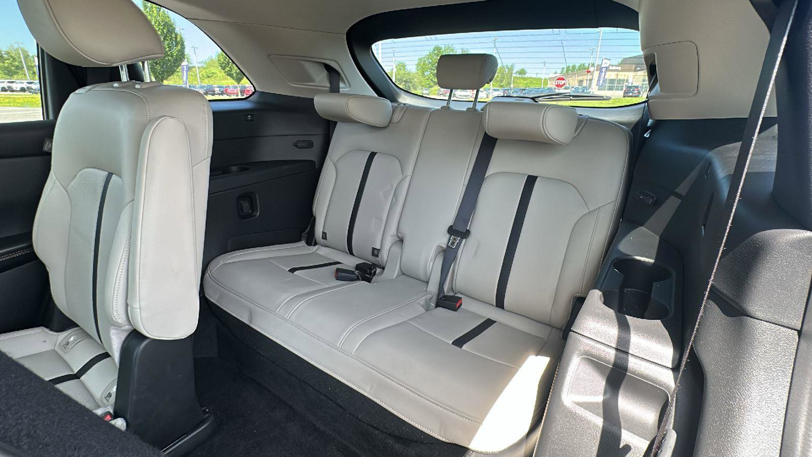 Certified 2024 MAZDA CX-90 Plug-In Hybrid w/ Preferred image 26