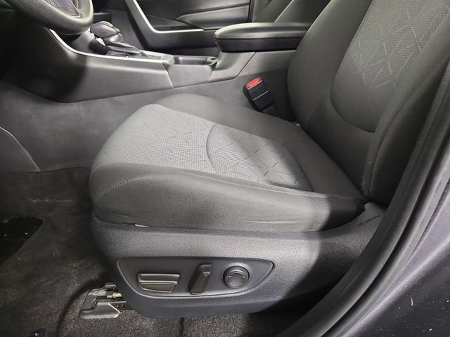 Used 2025 Toyota RAV4 XLE FWD image 30