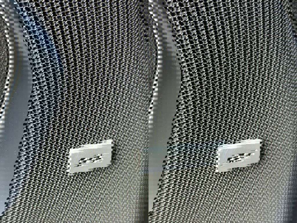 Used 2023 GMC Yukon SLT w/ SLT Luxury Package image 26