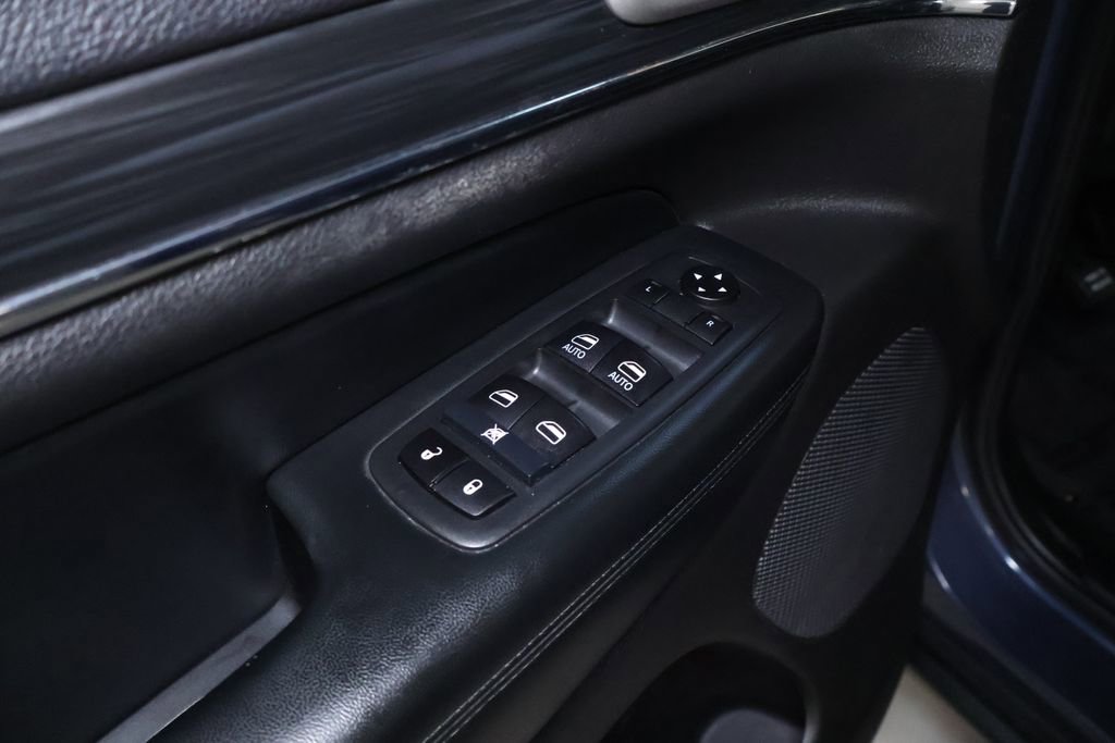 Used 2020 Jeep Grand Cherokee Limited image 15