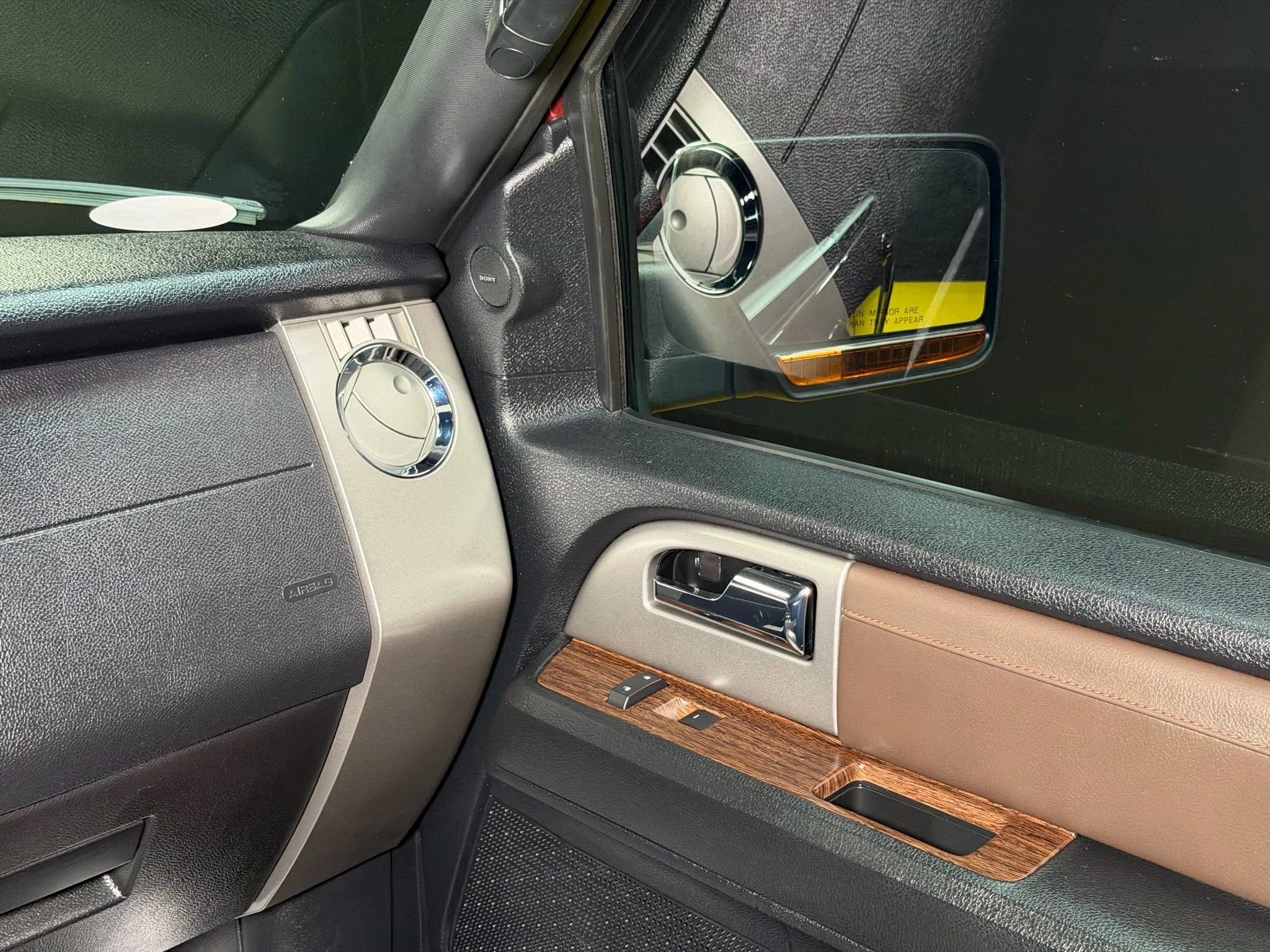 Used 2015 Ford Expedition King Ranch image 27