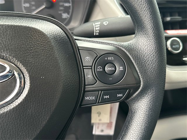 Certified 2025 Toyota Corolla LE image 21