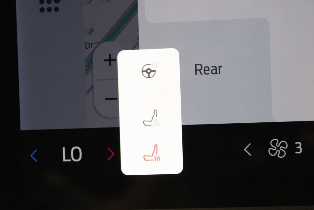 New 2026 Ford Explorer Active RWD image 48