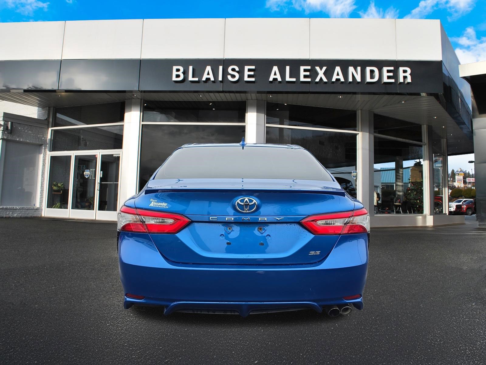 Used 2018 Toyota Camry SE w/ Audio Package image 4