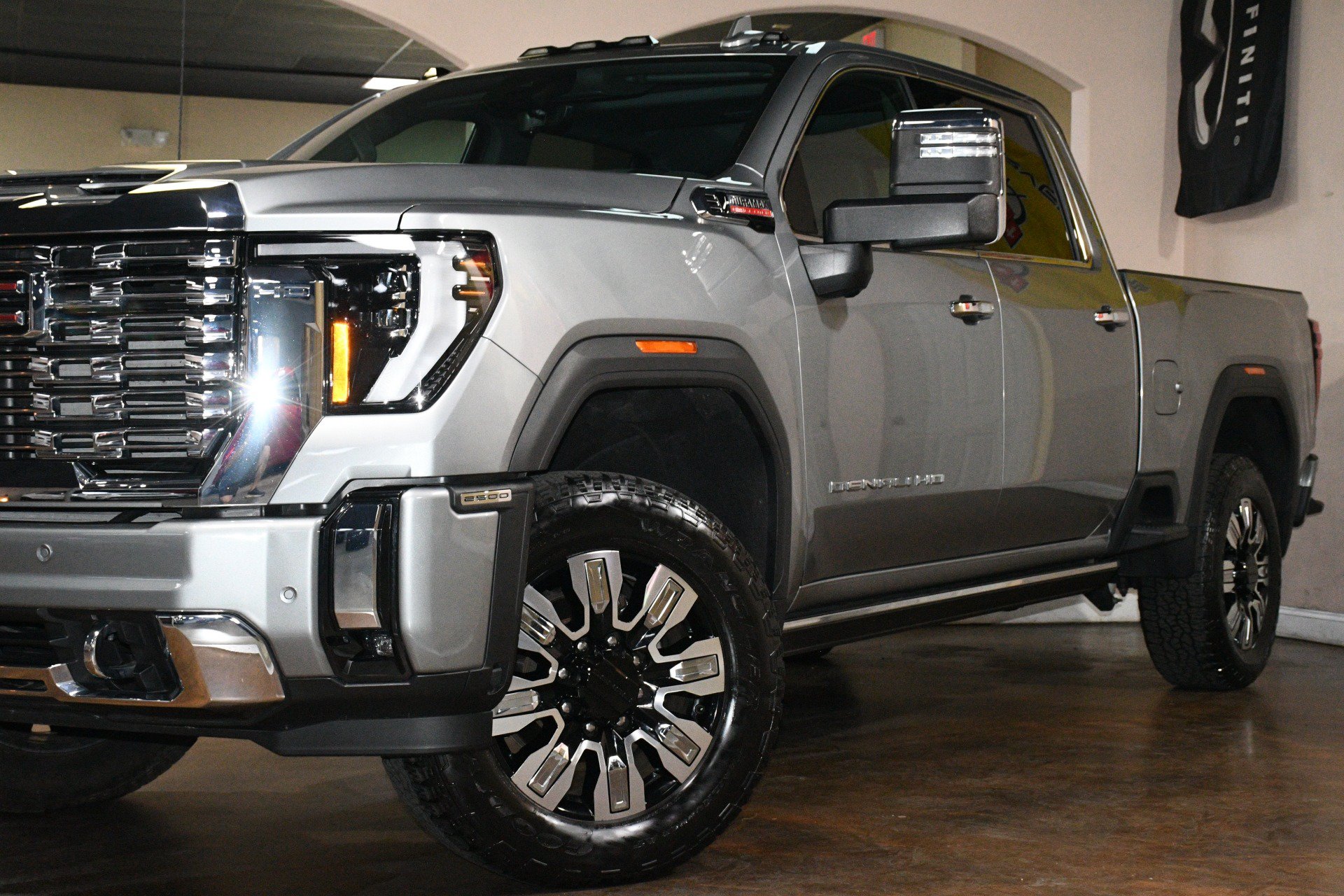 Used 2024 GMC Sierra 2500 Denali w/ Denali Reserve Package AWD/4WD image 54