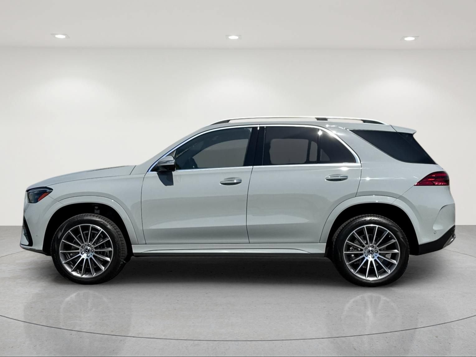 New 2026 Mercedes-Benz GLE 580 4MATIC image 2