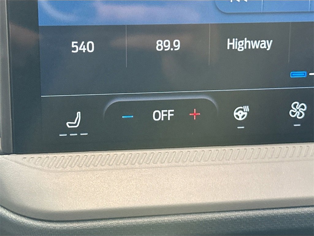 New 2025 Ford Maverick Lariat w/ Black Appearance Package image 23