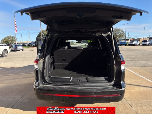 Used 2022 Lincoln Navigator Reserve AWD/4WD image 23