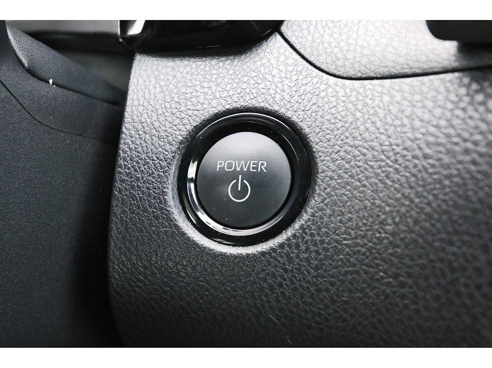 Used 2025 Toyota Camry SE w/ Convenience Package image 26